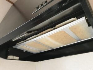 ひどい油汚れが気になる